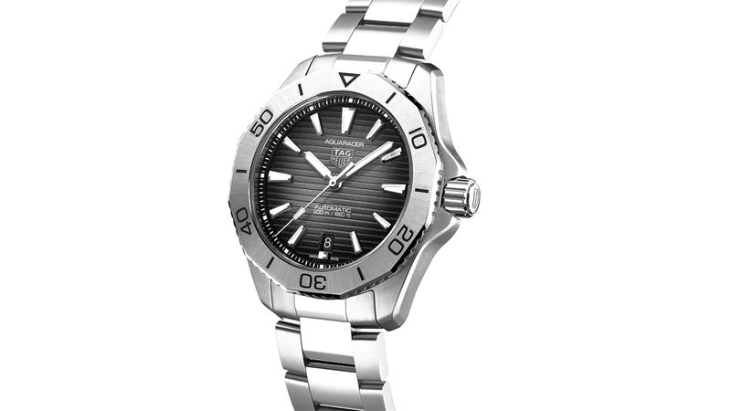 Rel gio TAG Heuer Aquaracer Professional 200 Date 40mm WBP2110.BA0627