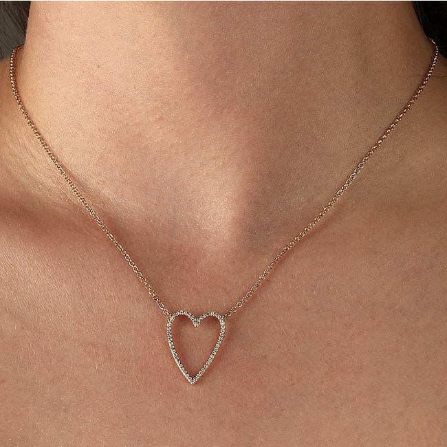 Colar-de-Ouro-Amarelo-com-Coracao-Vazado-com-Diamantes