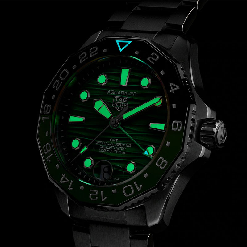 TAG-Heuer-Aquaracer-300-GMT-42mm-WBP5115.BA0013-03